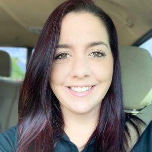 Meet your Posher, Kelli